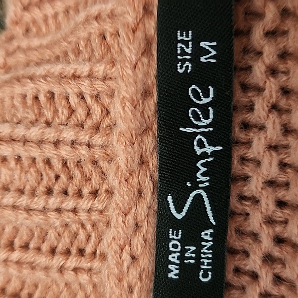 Medium Sized Sweater - Picture 5 of 6